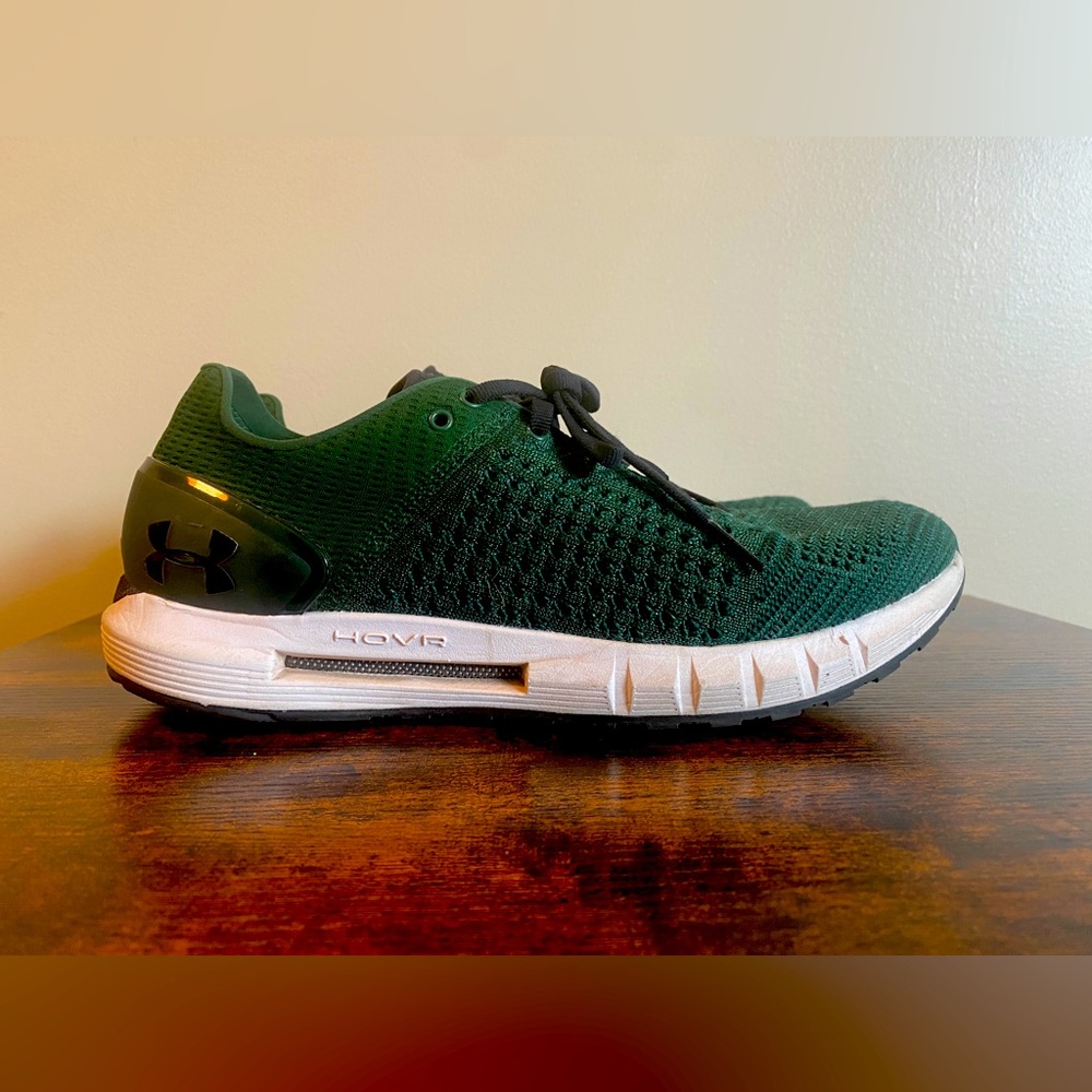 Under Armor Hovr Sonic Women’s Running Shoes